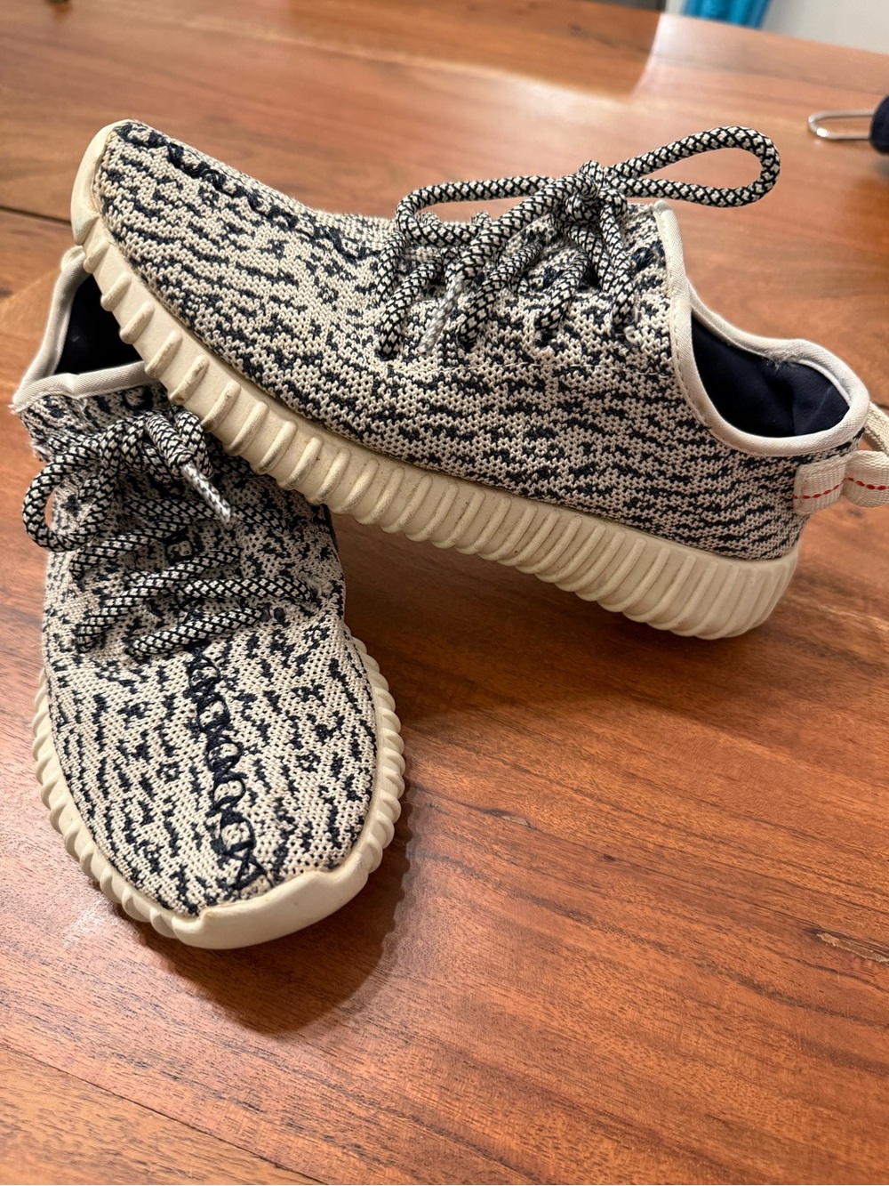 adidas Yeezy Boost 350 'Turtle Dove' 2022 size 5